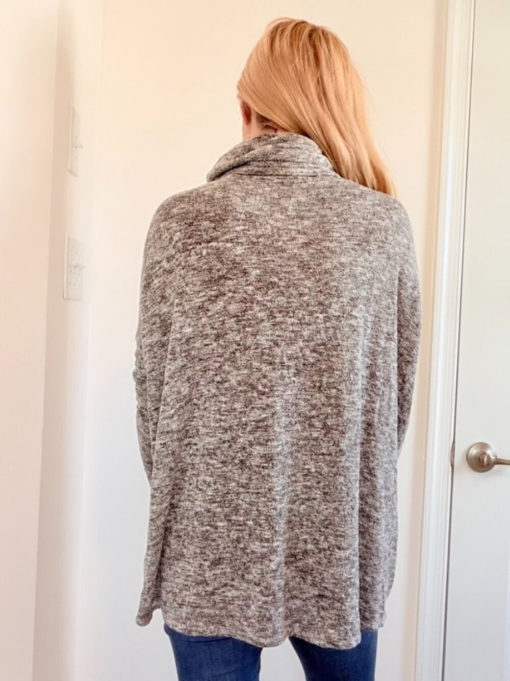 Cowl Neck Tunic Sweater Small Gray Asymmetrical Hem Cozy Knit - Picture 2 of 9